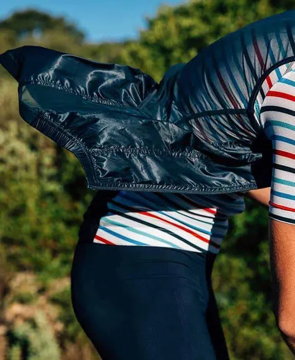 CAFE DU CYCLISTE Petra Gilet - Peacock Blue