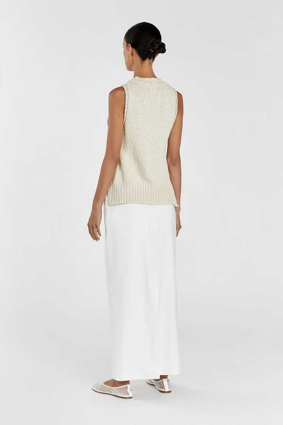 DION NATURAL BOUCLE CREW NECK TOP