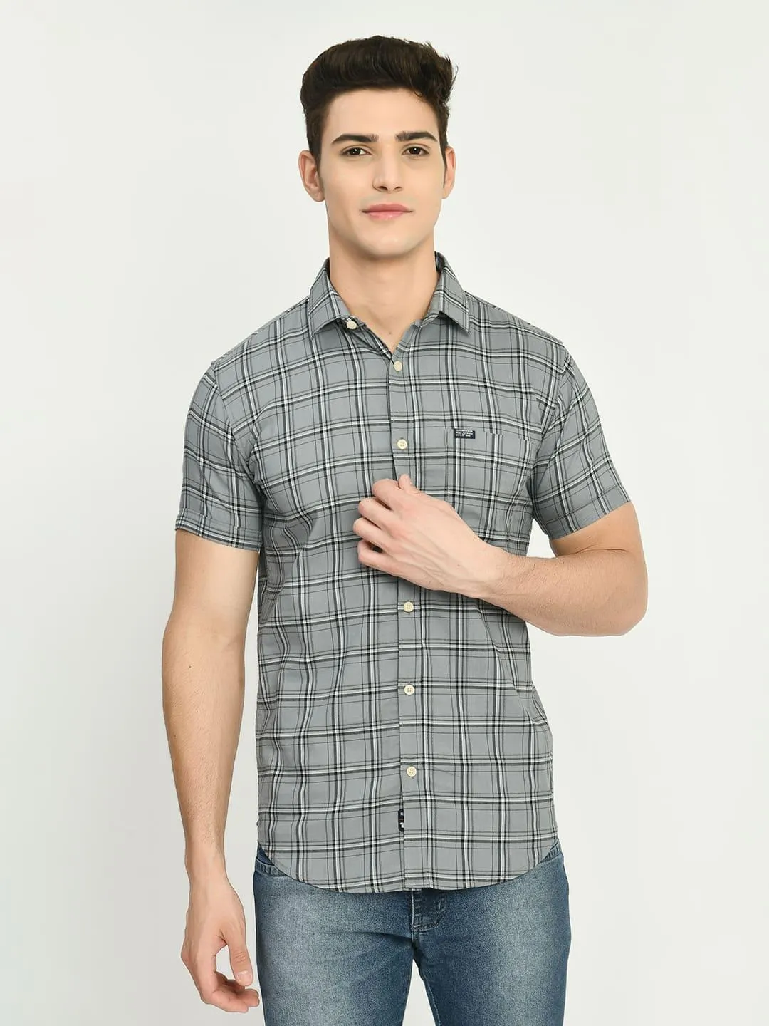 Men's Checked Regular Fit Short Sleeve Shirt