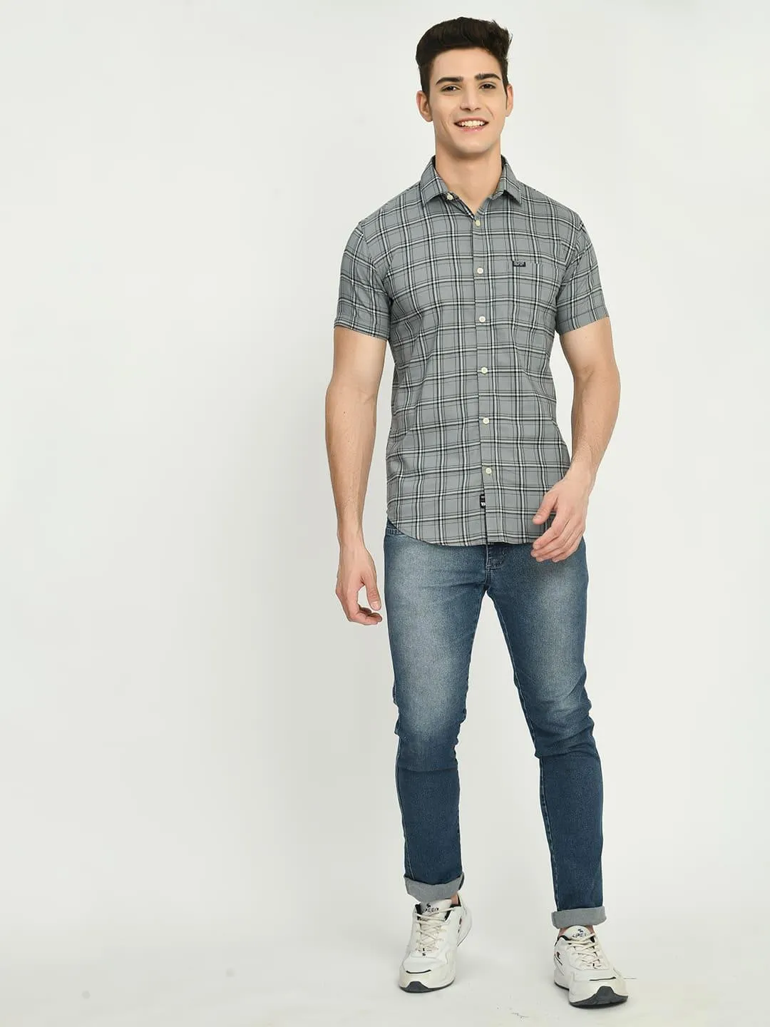 Men's Checked Regular Fit Short Sleeve Shirt