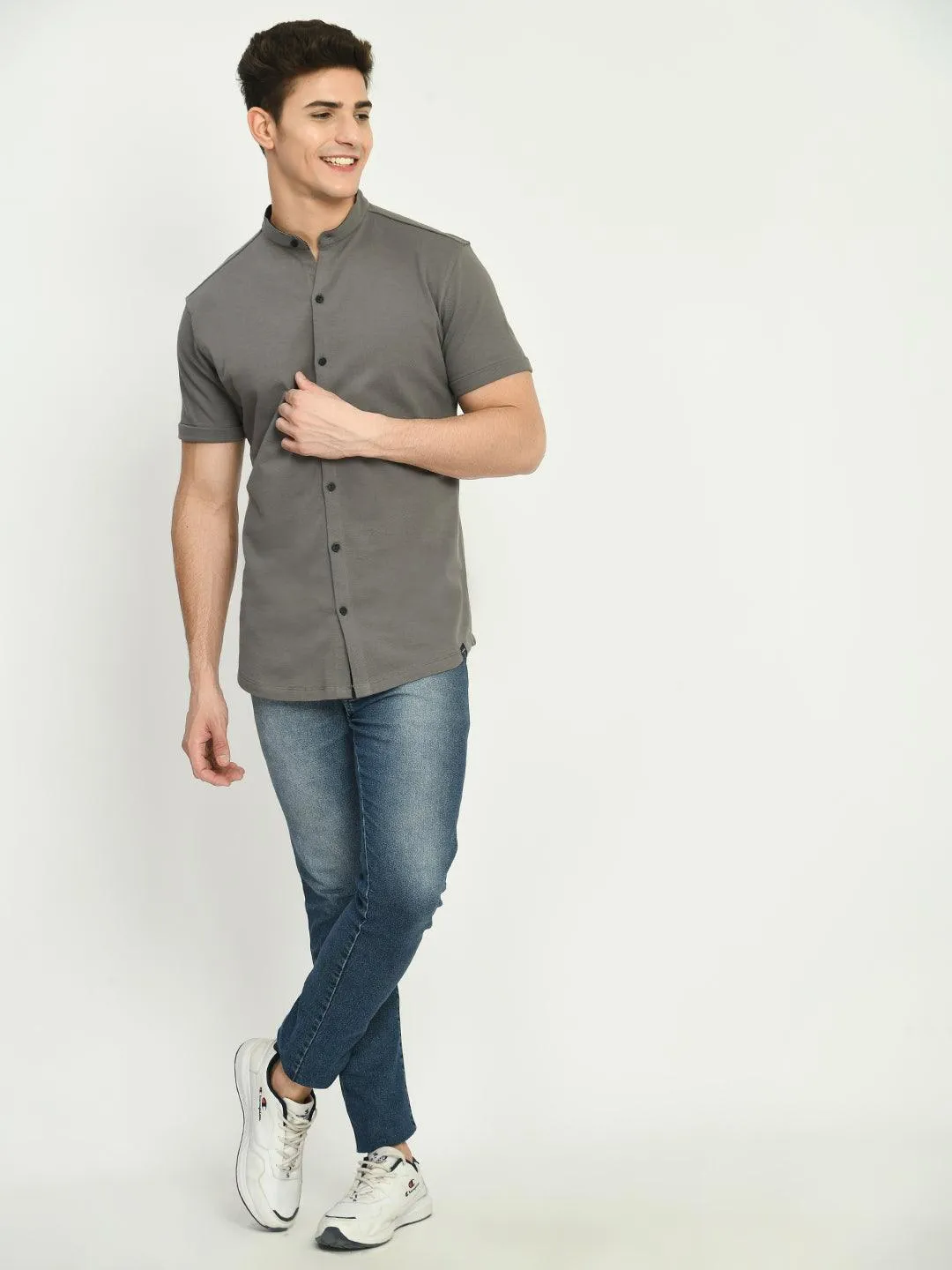 Men's Regular Fit Knit Shirt with Mandarin Collor