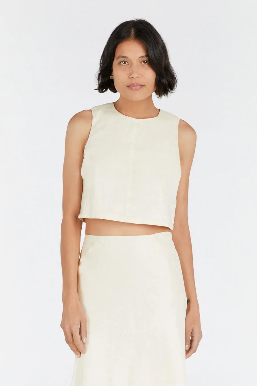 MONICA BUTTERMILK SCOOP LINEN CROP TOP