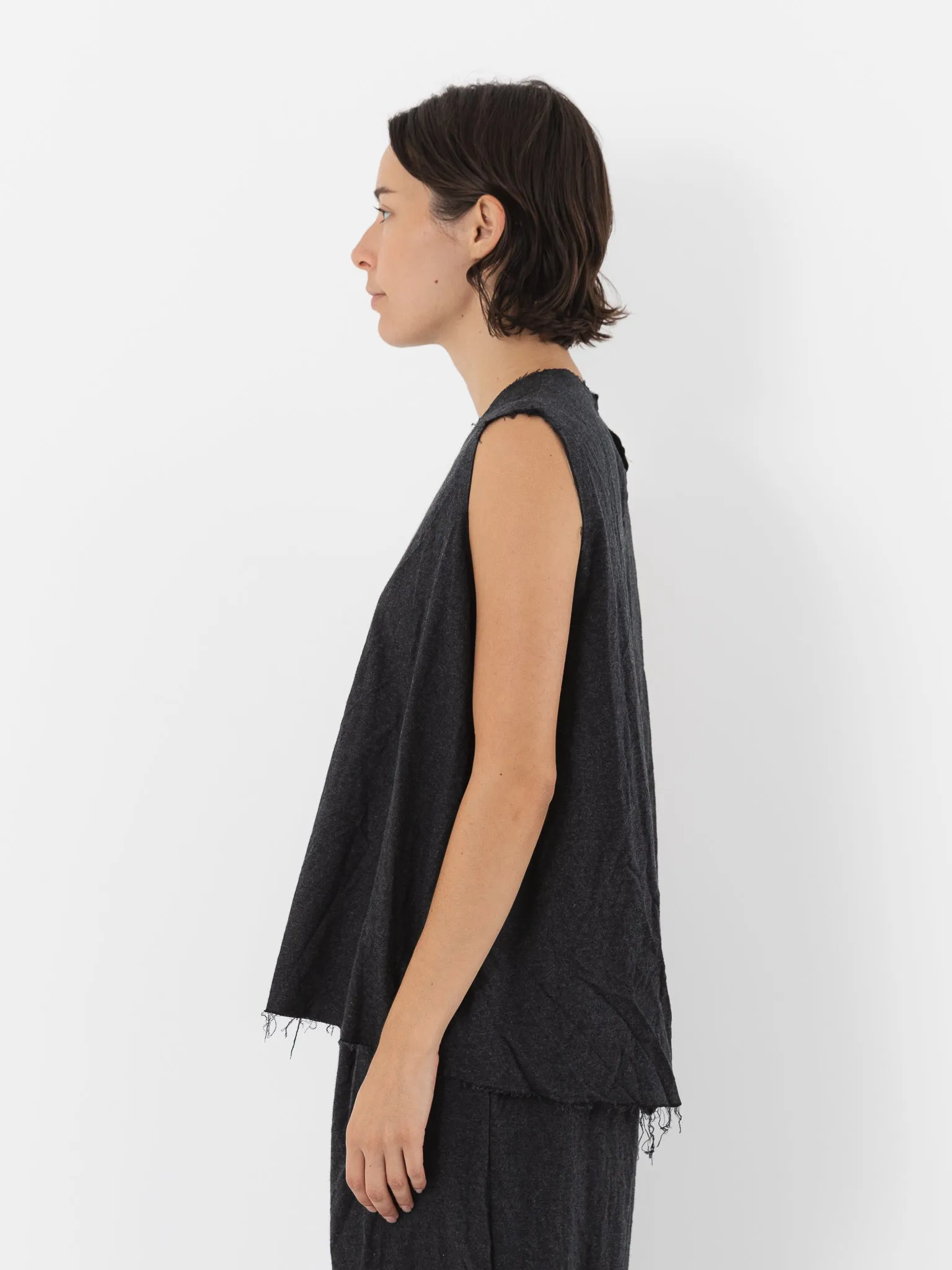 SCHA Sleeveless Top