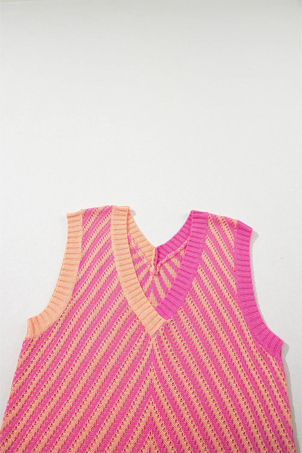 Women Contrast Chevron Knit V Neck Sweater Vest